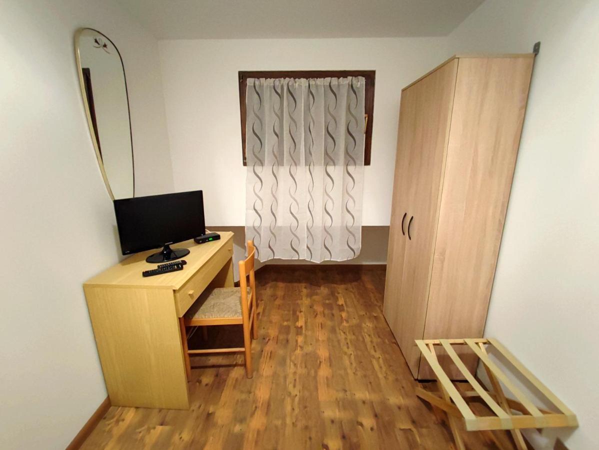 Hotel Tea Dolomiti - Lago Di Alleghe - Monte Civetta מראה חיצוני תמונה